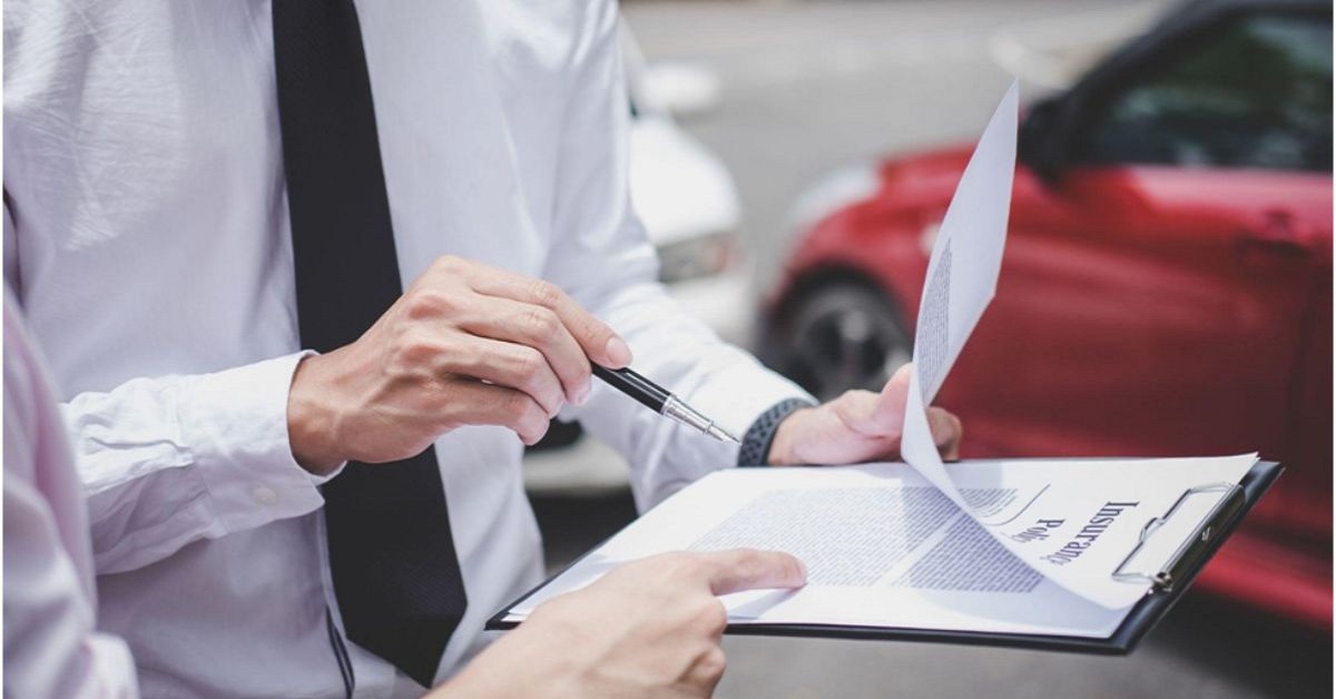 Online vs Offline Car Insurance: Pros, Cons, and Which Option Suits You Better