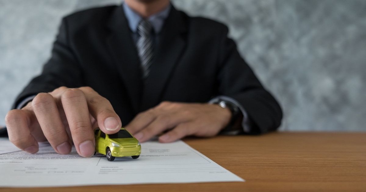 How to Insure a Car Registered in Someone Else s Name How to Insure a Car Registered in Someone Else s Name